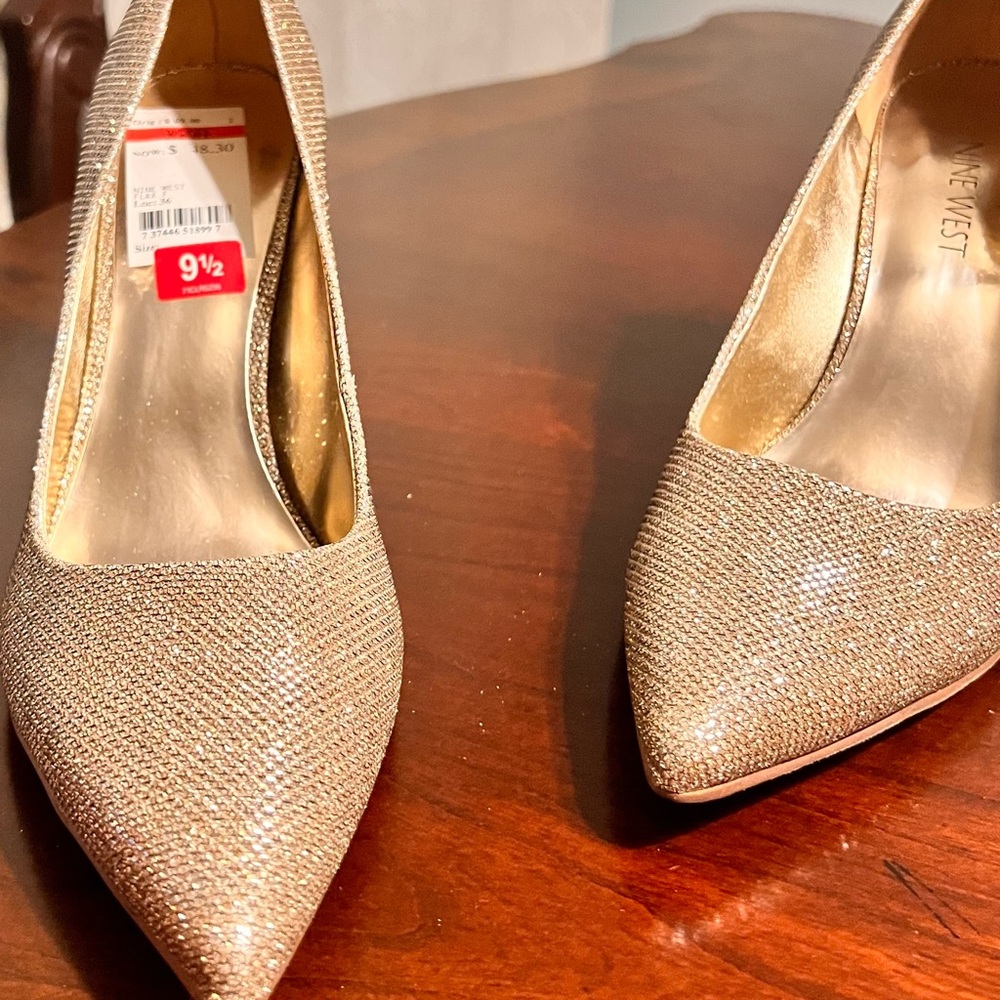 Nine West in perfect condition 91/2 for $40
